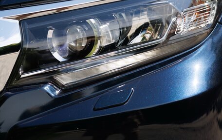 Toyota Land Cruiser Prado 150 рестайлинг 2, 2021 год, 6 100 000 рублей, 19 фотография