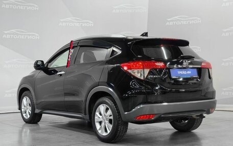 Honda Vezel, 2018 год, 2 050 000 рублей, 3 фотография