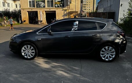 Opel Astra J, 2011 год, 700 000 рублей, 5 фотография