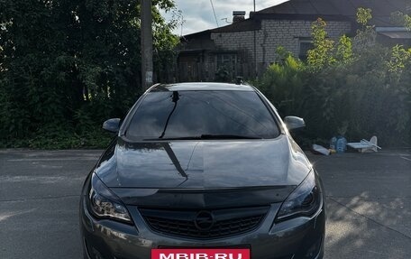 Opel Astra J, 2011 год, 700 000 рублей, 4 фотография