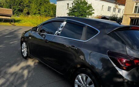 Opel Astra J, 2011 год, 700 000 рублей, 7 фотография
