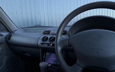 Nissan March II, 2001 год, 320 000 рублей, 13 фотография