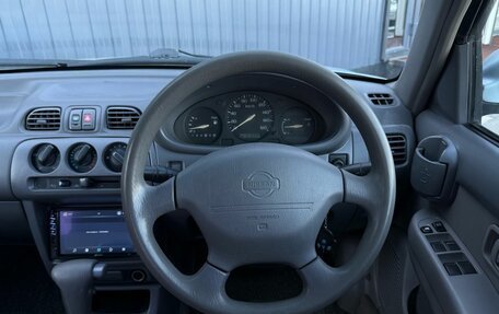 Nissan March II, 2001 год, 320 000 рублей, 10 фотография