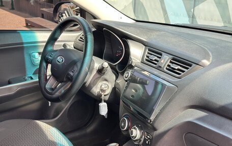 KIA Rio III рестайлинг, 2013 год, 690 000 рублей, 13 фотография