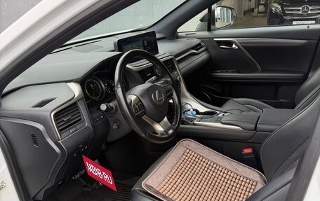 Lexus RX IV рестайлинг, 2019 год, 4 620 000 рублей, 6 фотография