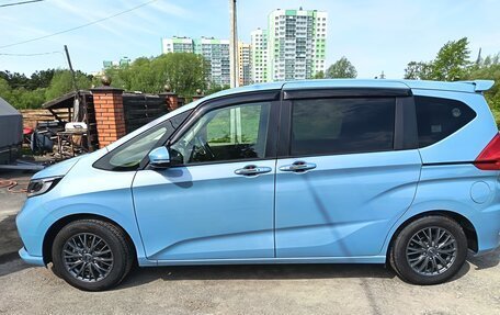 Honda Freed II, 2022 год, 1 780 000 рублей, 6 фотография