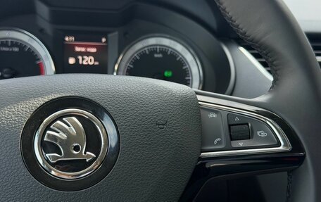 Skoda Octavia, 2017 год, 1 695 000 рублей, 19 фотография