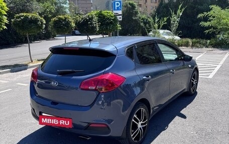 KIA cee'd III, 2012 год, 999 999 рублей, 2 фотография