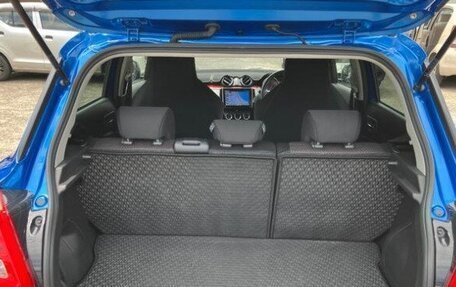 Suzuki Swift V, 2022 год, 1 250 000 рублей, 9 фотография