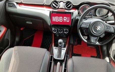 Suzuki Swift V, 2022 год, 1 250 000 рублей, 6 фотография