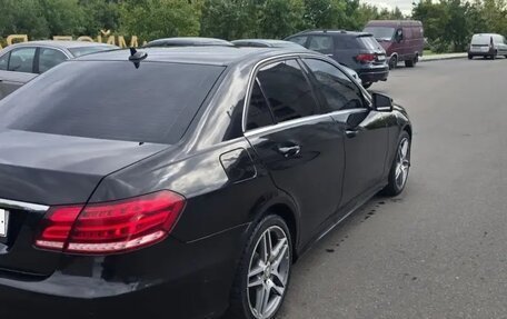 Mercedes-Benz E-Класс, 2015 год, 1 900 000 рублей, 7 фотография