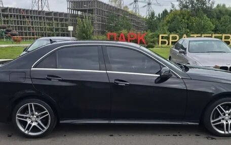Mercedes-Benz E-Класс, 2015 год, 1 900 000 рублей, 3 фотография