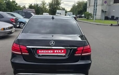 Mercedes-Benz E-Класс, 2015 год, 1 900 000 рублей, 5 фотография
