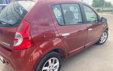 Renault Sandero I, 2012 год, 650 000 рублей, 2 фотография