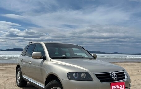 Volkswagen Touareg III, 2003 год, 950 000 рублей, 21 фотография