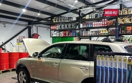 Volkswagen Touareg III, 2003 год, 950 000 рублей, 28 фотография