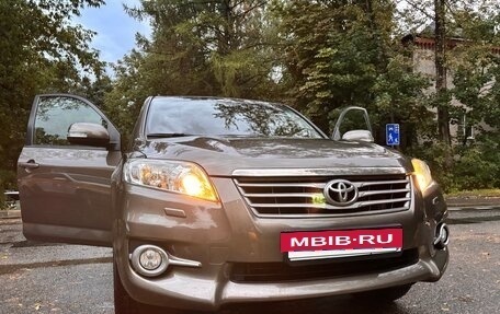 Toyota RAV4, 2011 год, 1 450 000 рублей, 4 фотография