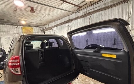 Toyota RAV4, 2011 год, 1 450 000 рублей, 20 фотография