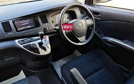 Toyota ISis I, 2014 год, 1 495 000 рублей, 9 фотография