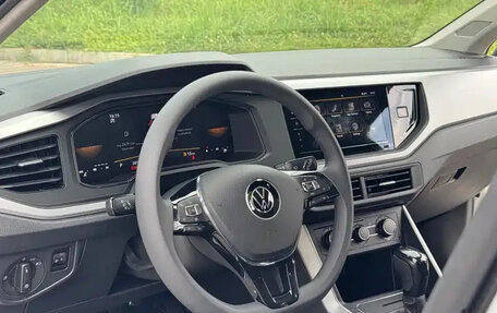 Volkswagen Polo, 2022 год, 1 076 000 рублей, 10 фотография