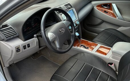 Toyota Camry, 2006 год, 850 000 рублей, 5 фотография
