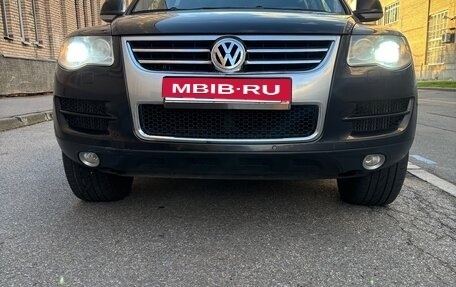 Volkswagen Touareg III, 2008 год, 1 300 000 рублей, 1 фотография