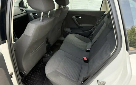 Volkswagen Polo VI (EU Market), 2011 год, 749 000 рублей, 11 фотография