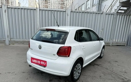 Volkswagen Polo VI (EU Market), 2011 год, 749 000 рублей, 4 фотография