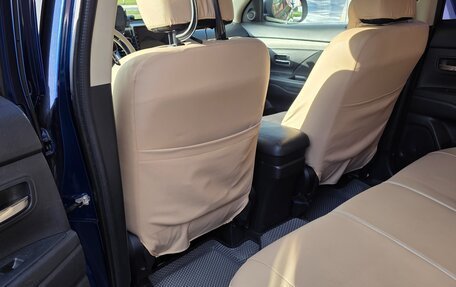 Mitsubishi Outlander III рестайлинг 3, 2014 год, 1 680 000 рублей, 4 фотография