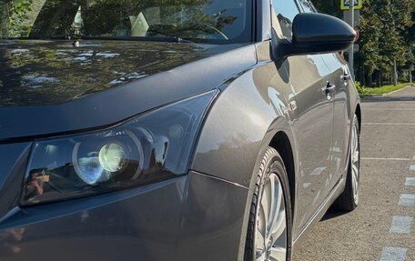 Chevrolet Cruze II, 2010 год, 830 000 рублей, 2 фотография