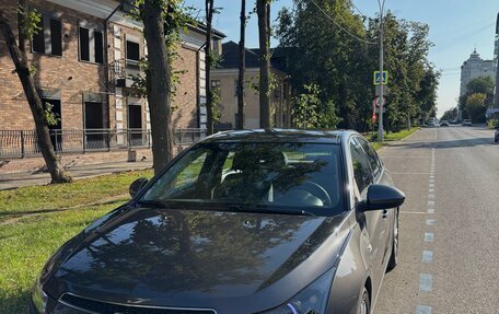 Chevrolet Cruze II, 2010 год, 830 000 рублей, 7 фотография