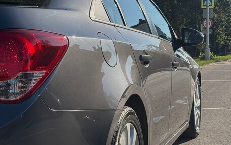 Chevrolet Cruze II, 2010 год, 830 000 рублей, 15 фотография
