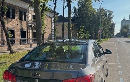 Chevrolet Cruze II, 2010 год, 830 000 рублей, 16 фотография