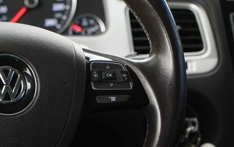 Volkswagen Touareg III, 2015 год, 2 500 000 рублей, 13 фотография