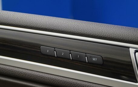 Volkswagen Touareg III, 2015 год, 2 500 000 рублей, 15 фотография