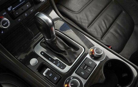 Volkswagen Touareg III, 2015 год, 2 500 000 рублей, 14 фотография