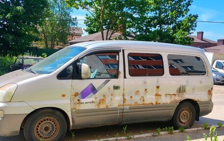 Hyundai H-1 II рестайлинг, 2006 год, 320 000 рублей, 2 фотография