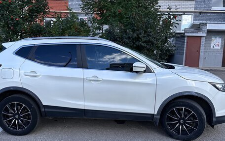 Nissan Qashqai, 2016 год, 1 700 000 рублей, 2 фотография