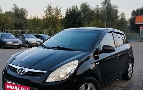Hyundai i20 IB рестайлинг, 2010 год, 650 000 рублей, 3 фотография