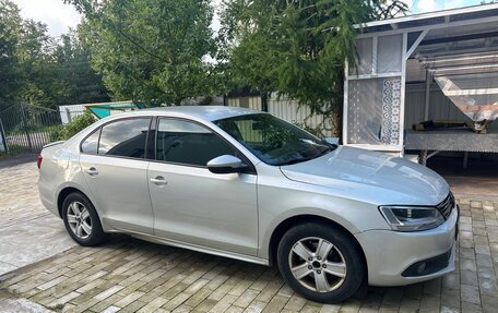 Volkswagen Jetta VI, 2014 год, 745 000 рублей, 2 фотография