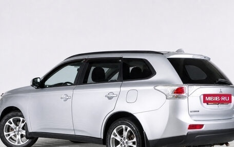 Mitsubishi Outlander III рестайлинг 3, 2013 год, 1 379 000 рублей, 5 фотография
