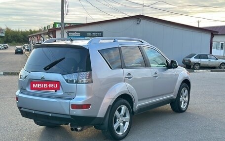 Mitsubishi Outlander III рестайлинг 3, 2007 год, 690 000 рублей, 8 фотография