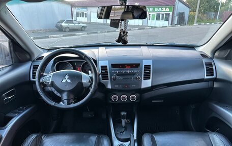 Mitsubishi Outlander III рестайлинг 3, 2007 год, 690 000 рублей, 14 фотография