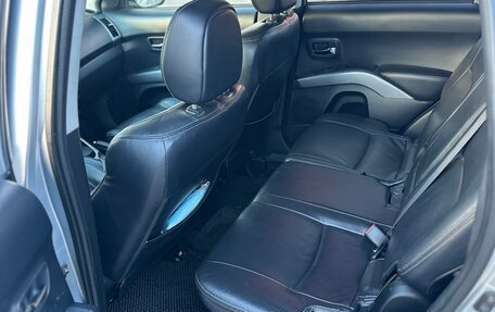 Mitsubishi Outlander III рестайлинг 3, 2007 год, 690 000 рублей, 13 фотография