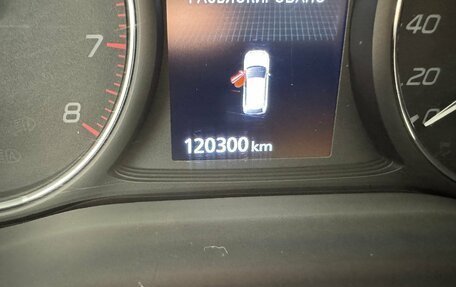 Mitsubishi Outlander III рестайлинг 3, 2019 год, 2 500 000 рублей, 14 фотография