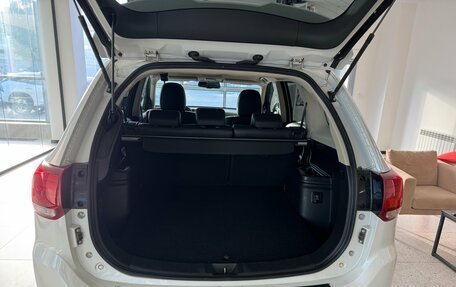 Mitsubishi Outlander III рестайлинг 3, 2019 год, 2 500 000 рублей, 7 фотография