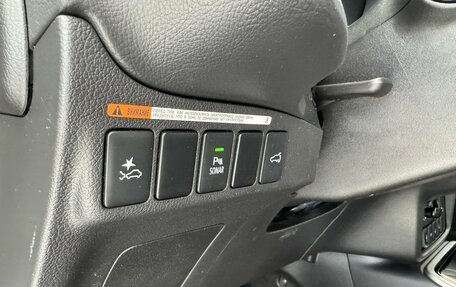 Mitsubishi Outlander III рестайлинг 3, 2019 год, 2 500 000 рублей, 20 фотография