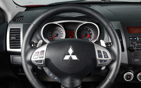 Mitsubishi Outlander III рестайлинг 3, 2008 год, 1 099 000 рублей, 14 фотография