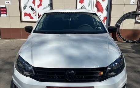 Volkswagen Polo VI (EU Market), 2018 год, 850 000 рублей, 1 фотография
