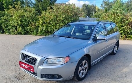 Volvo V70 III рестайлинг, 2008 год, 999 000 рублей, 1 фотография